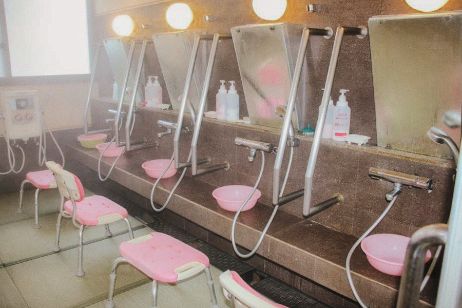 デイサービスセンターおきだてのお風呂の洗い場